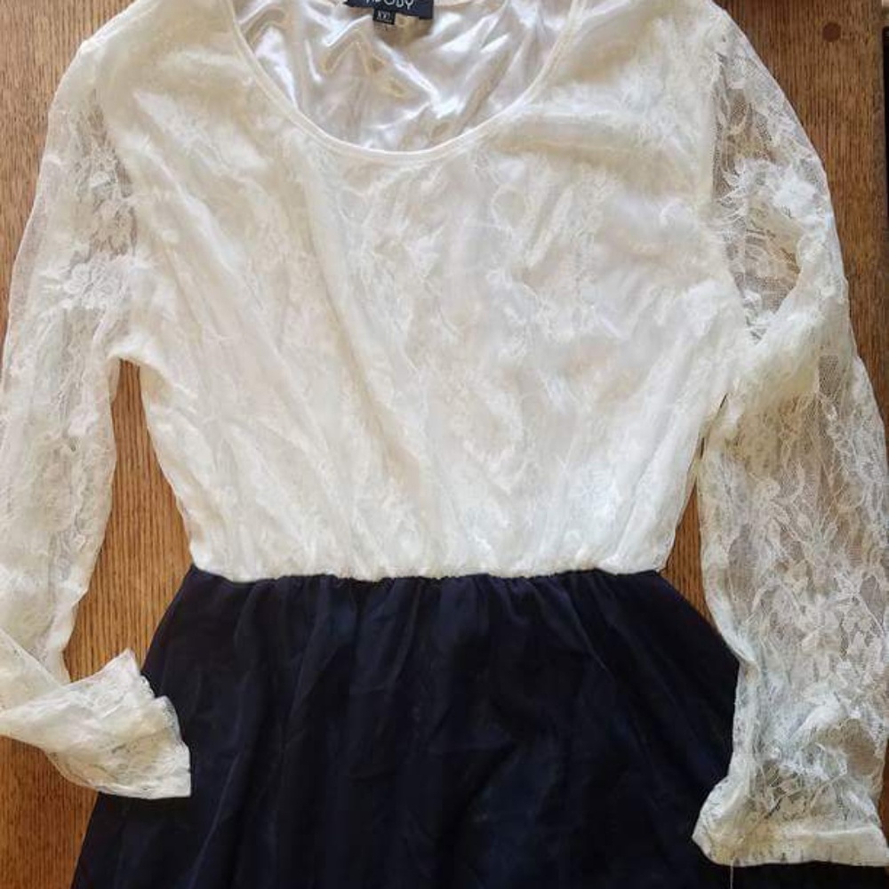 Lace/navy 2 tone dress